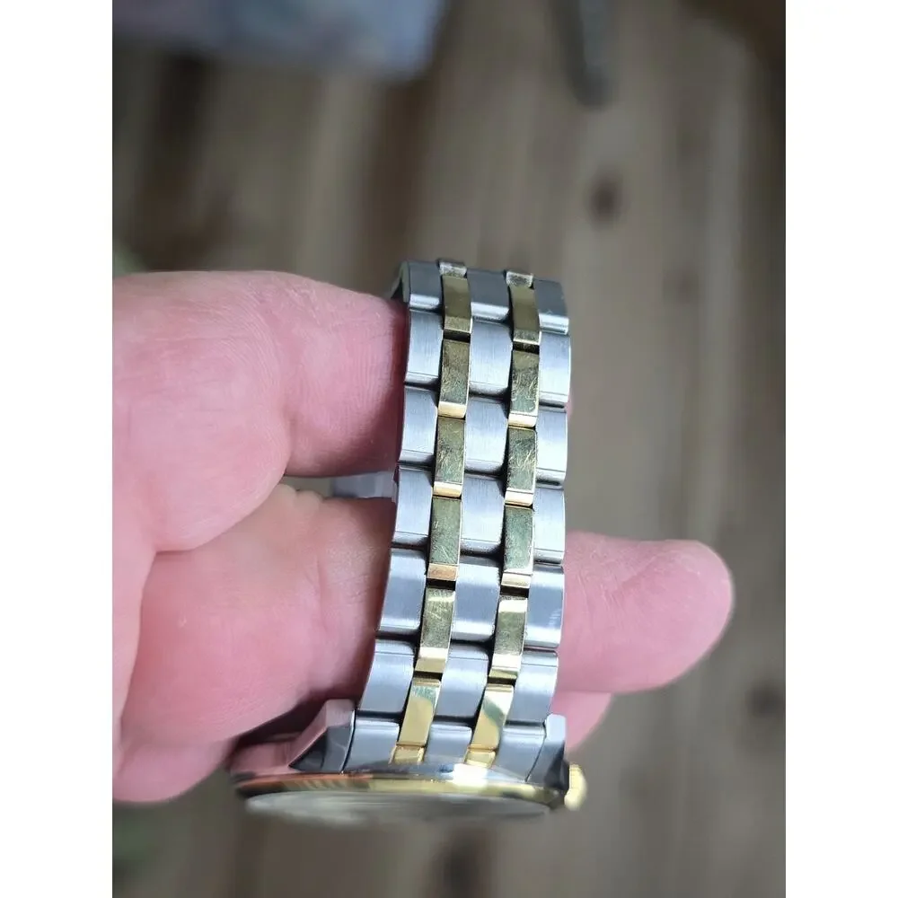 Bulova Classic Two-Tone Stainless Steel Quartz Men's Watch -Short bracelet